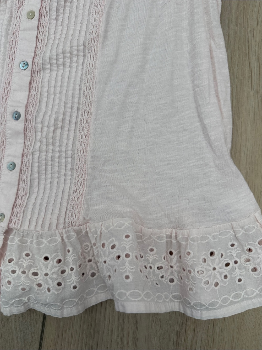 Lucky Brand Pale Pink Button-Front Eyelet Hem Tank - Picture 3 of 6